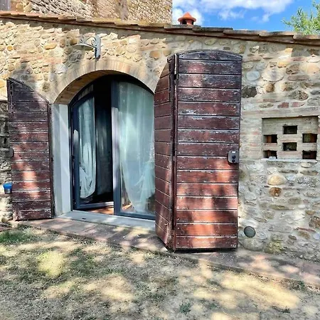 Stone House With Pool Apartmán *